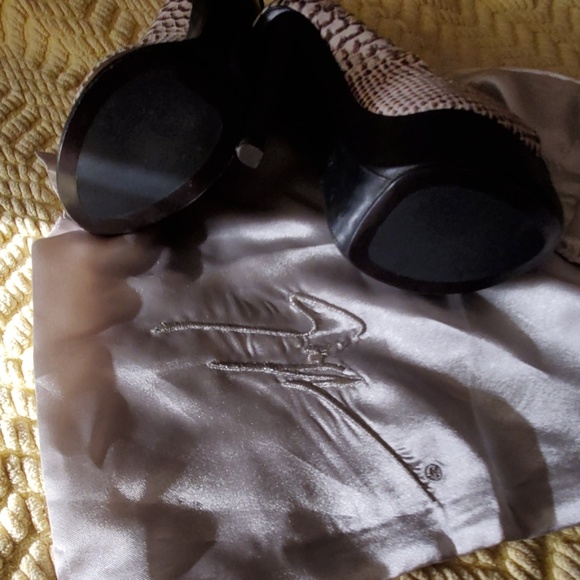 Shoes - Picture 2 of 2